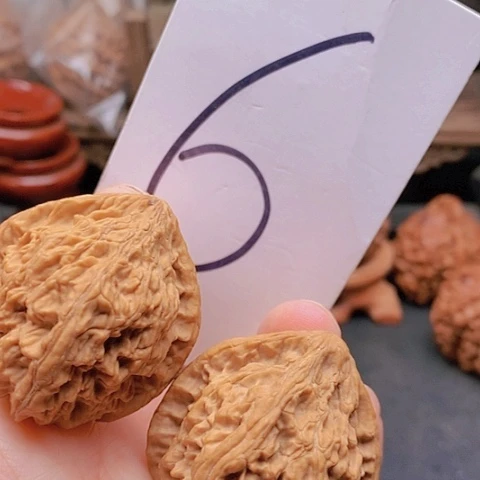 吊坠桃核37火焰马蹄