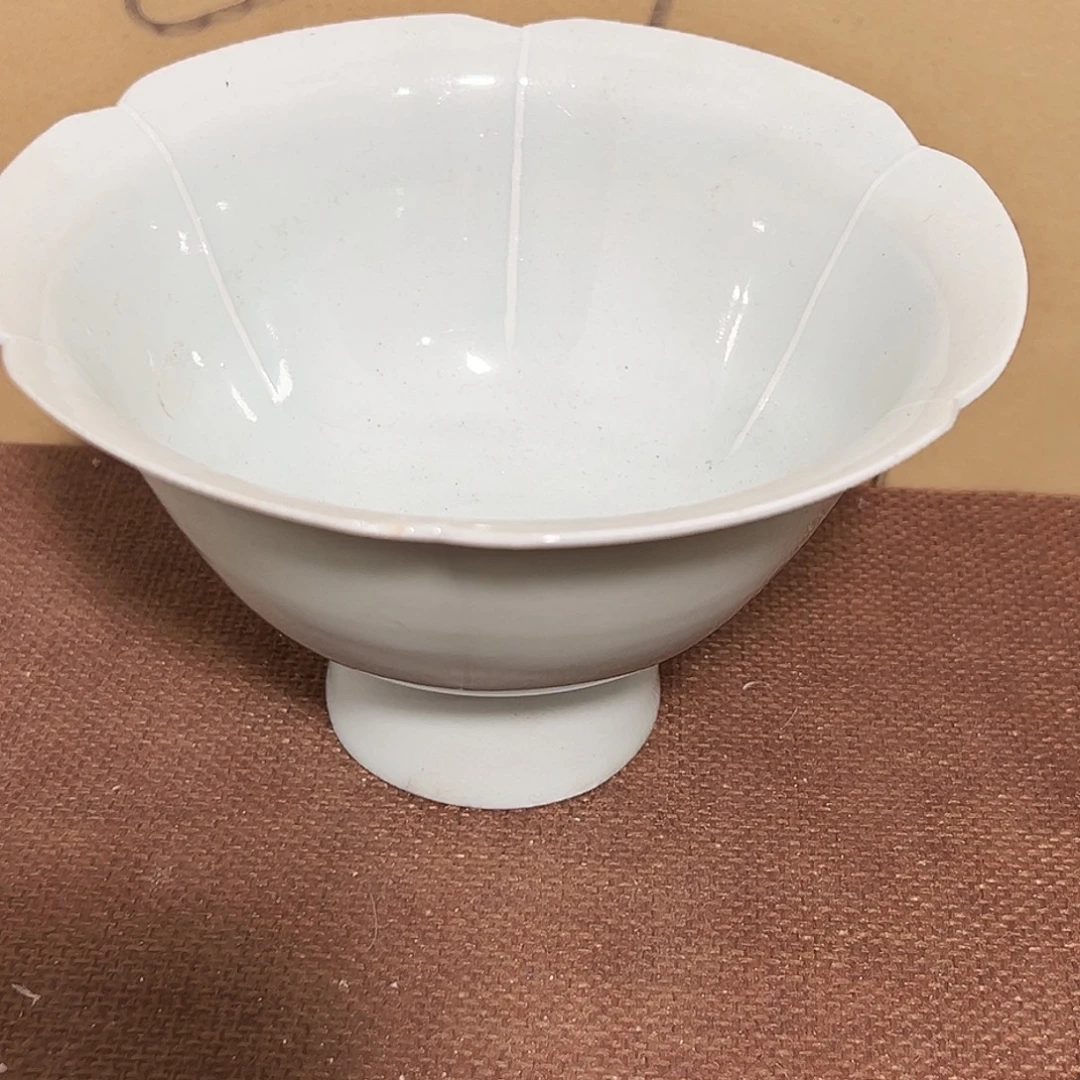 摆件陶空心的东西就在眼前