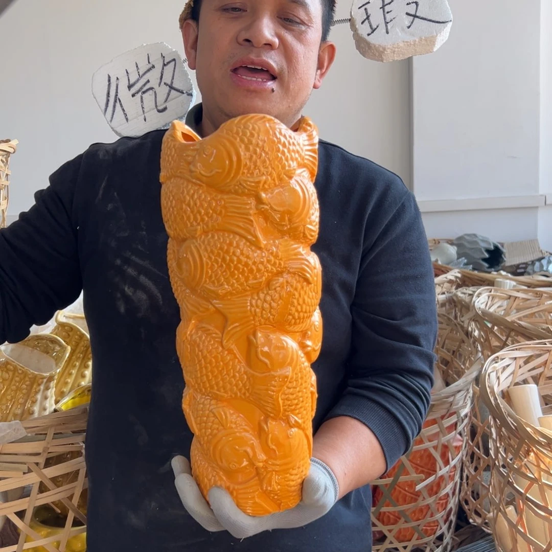 摆件2 号高中低温陶瓷瓶（部分微瑕）