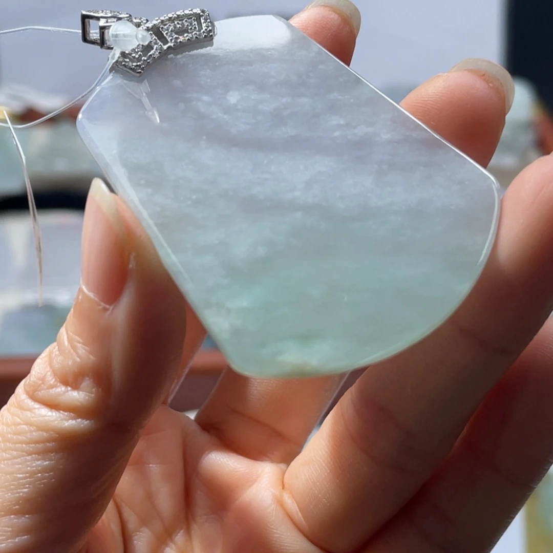 翡翠未镶嵌颈饰翡翠31