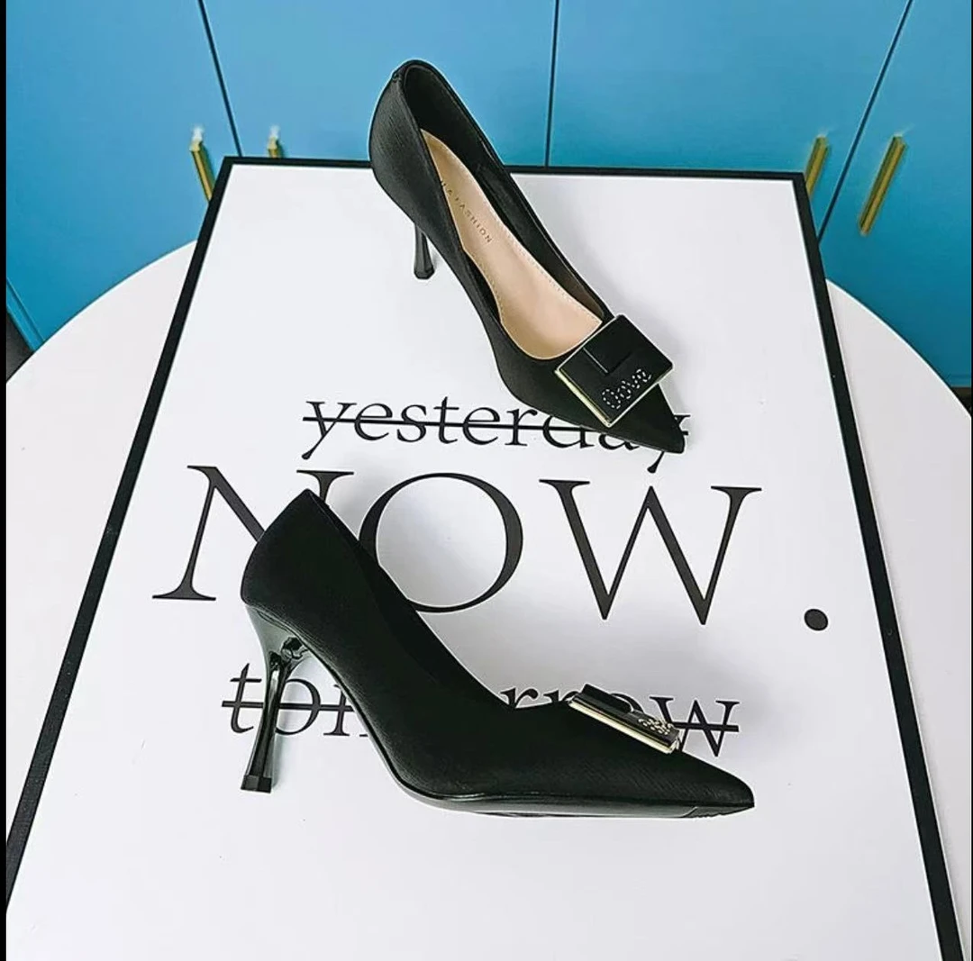 春秋尖头头粗跟低帮时尚粘胶鞋高跟女鞋3227