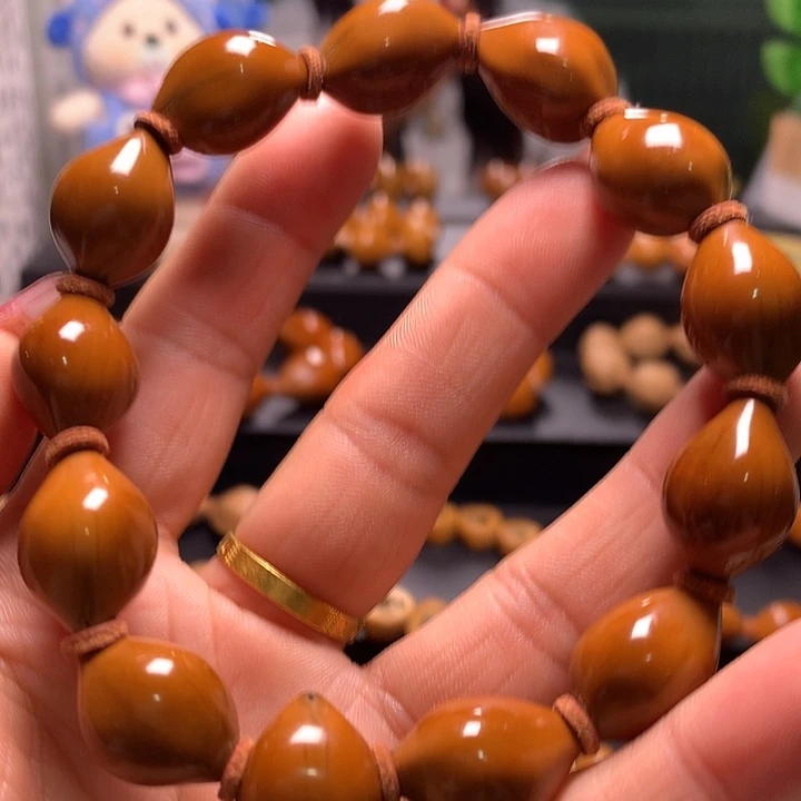 手串/手链橄榄核三花手串