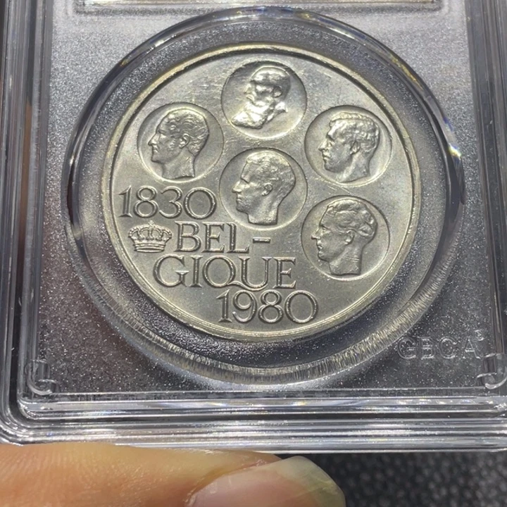 银1111111111111111111