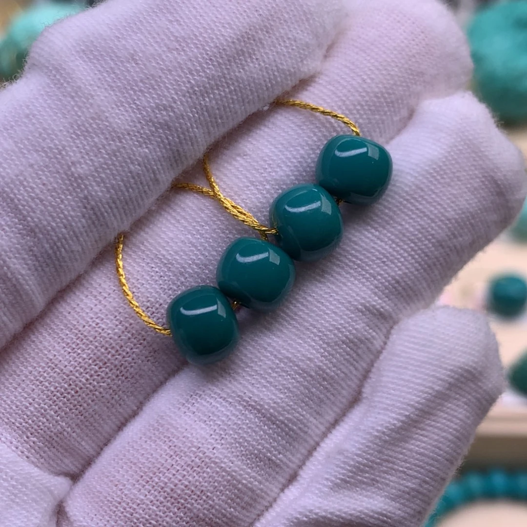 未镶嵌绿松石珠宝奇石