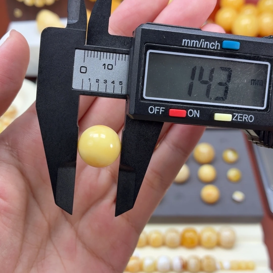 琥珀未镶嵌珠宝奇石焦皮奶橘圆珠14.3mm