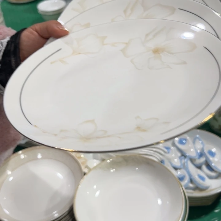 瓷片秒金八寸浅盘四个微瑕