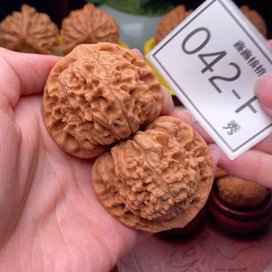 文玩核桃吊坠官帽47