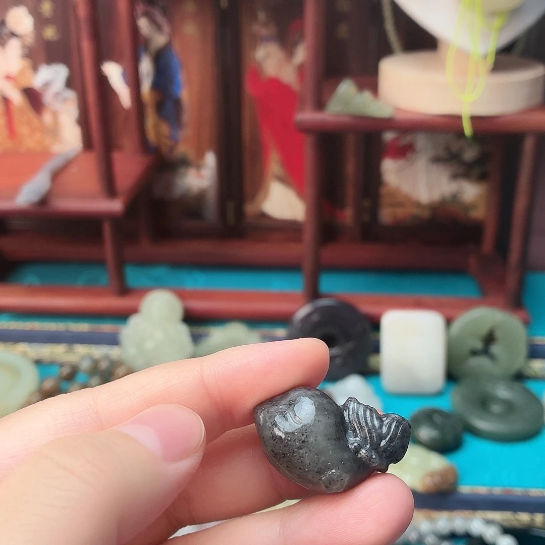 星***落和田玉未镶嵌颈饰