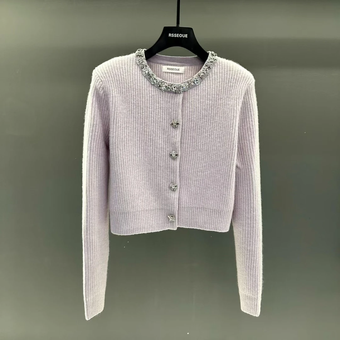 高级感浪漫紫圆领镶钻小香风毛衣女2025春季流行设计款针织开衫