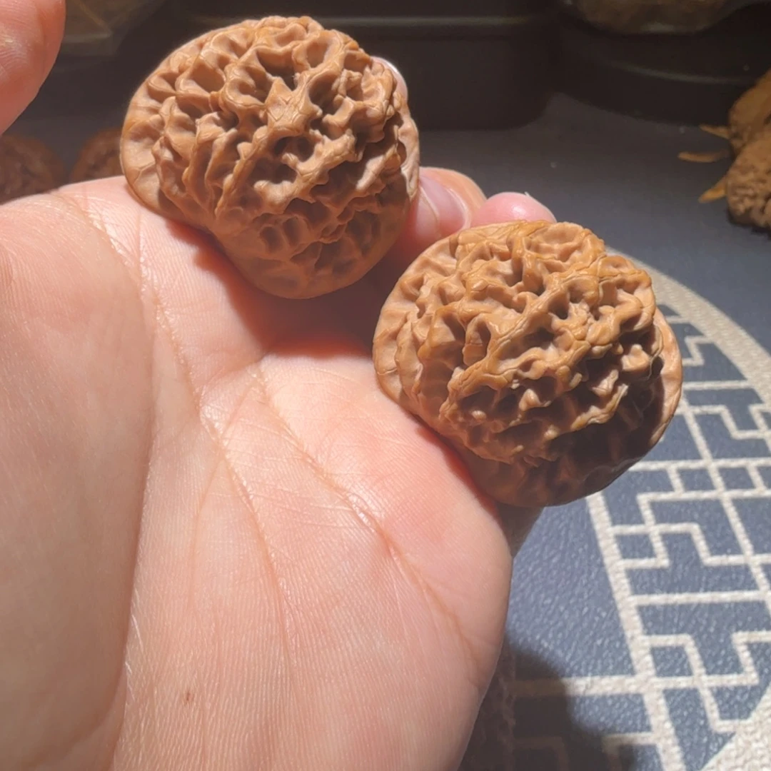 文玩核桃把件秦闷