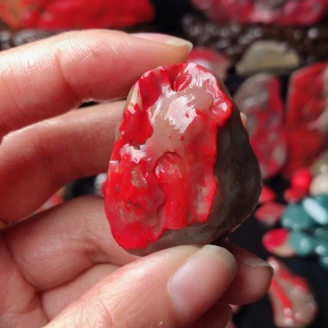 昌化鸡血石昌化鸡血石原石