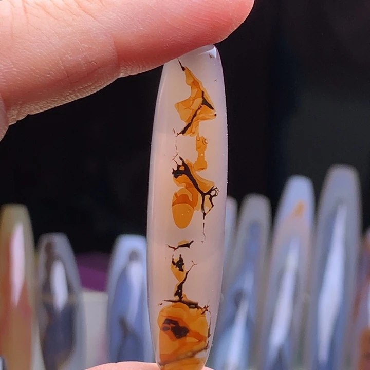 玛瑙/玉髓颈饰未镶嵌16有瑕