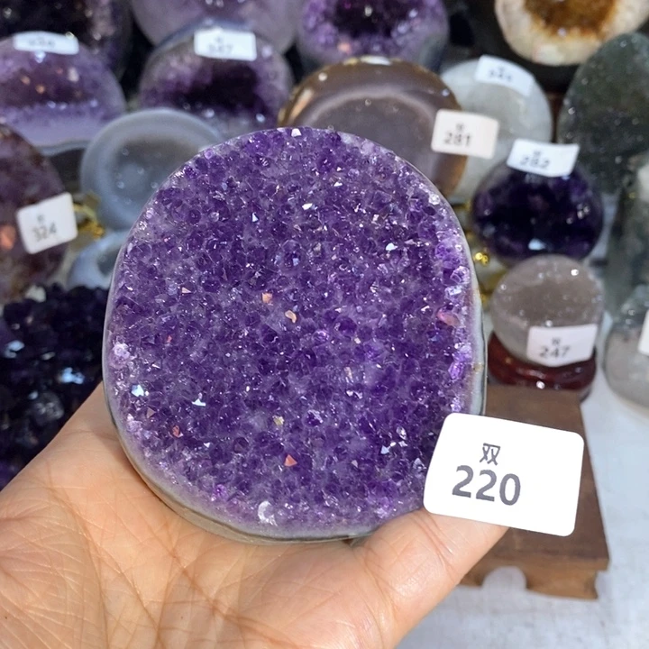 未镶嵌水晶大型摆件（非配饰）