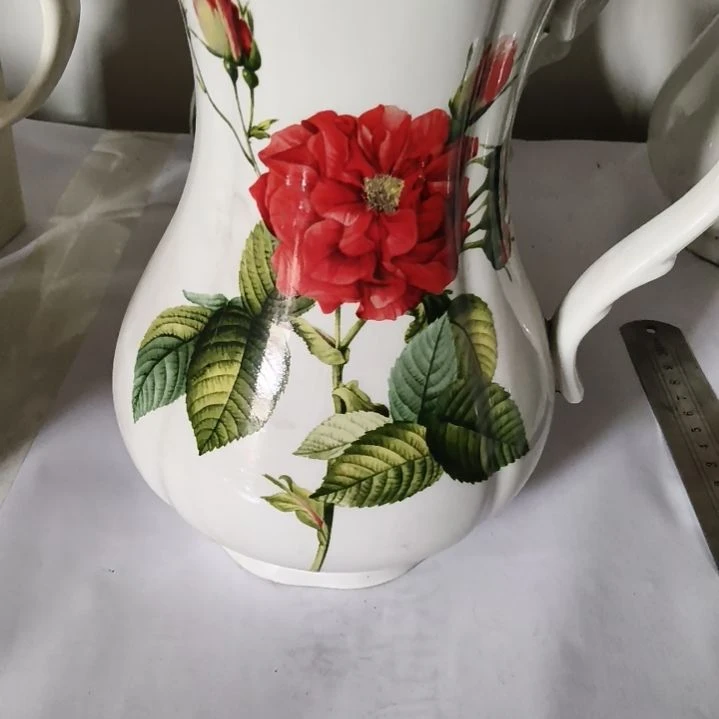 瓷陶瓷盘子碗啥都有