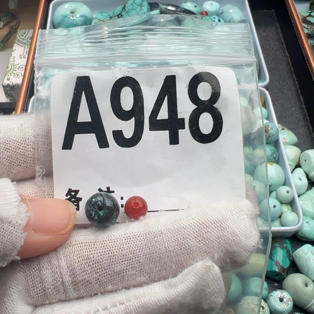未镶嵌卡8乌兰花老型南红玛瑙