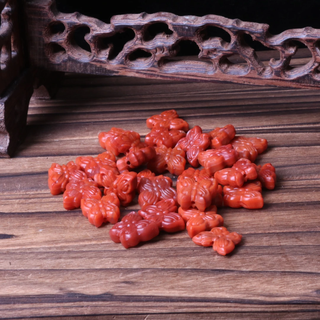 【蚂蚁珠宝】南红玛瑙16-17mm左右雕刻蝴蝶一个v487多样性发其一