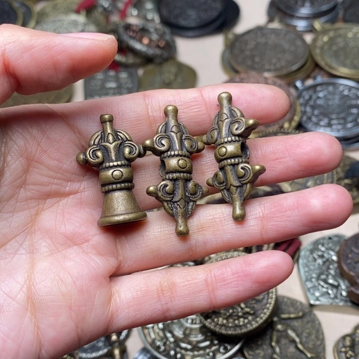 放***筝铜家居工艺福利挂件