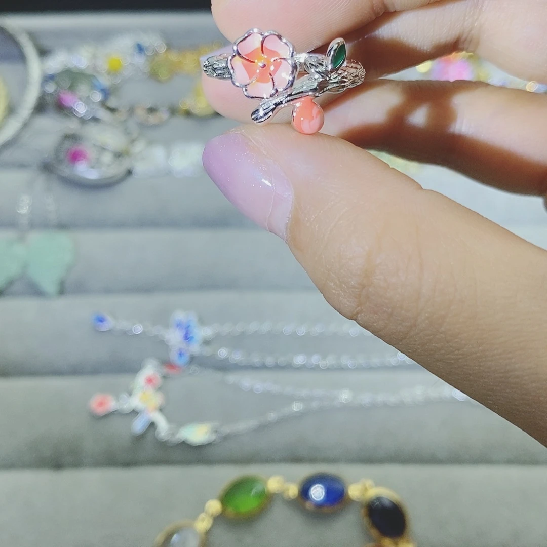 【闪购商品】银S925镶嵌耳饰托帕石