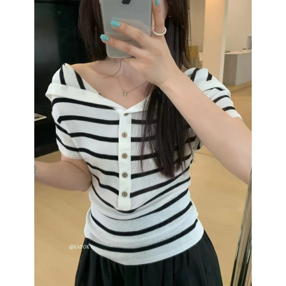 25840#KAPOK#韩系甜美海军风翻领条纹一字肩修身针织上衣（福利）
