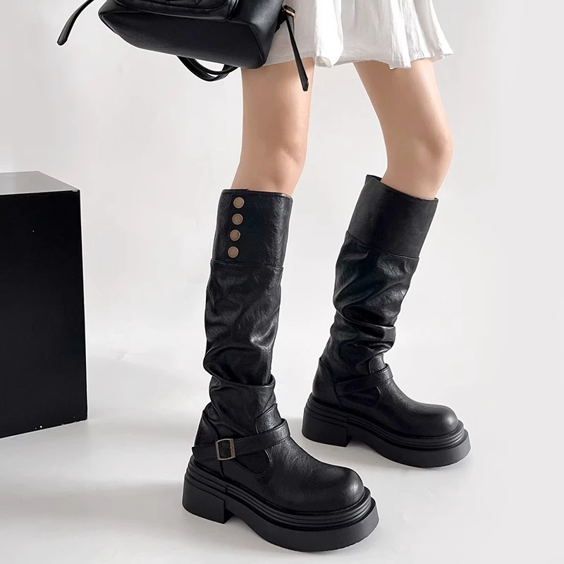 江心白黑色长筒靴女高筒骑士靴2024秋冬新款厚底增高堆堆马丁靴
