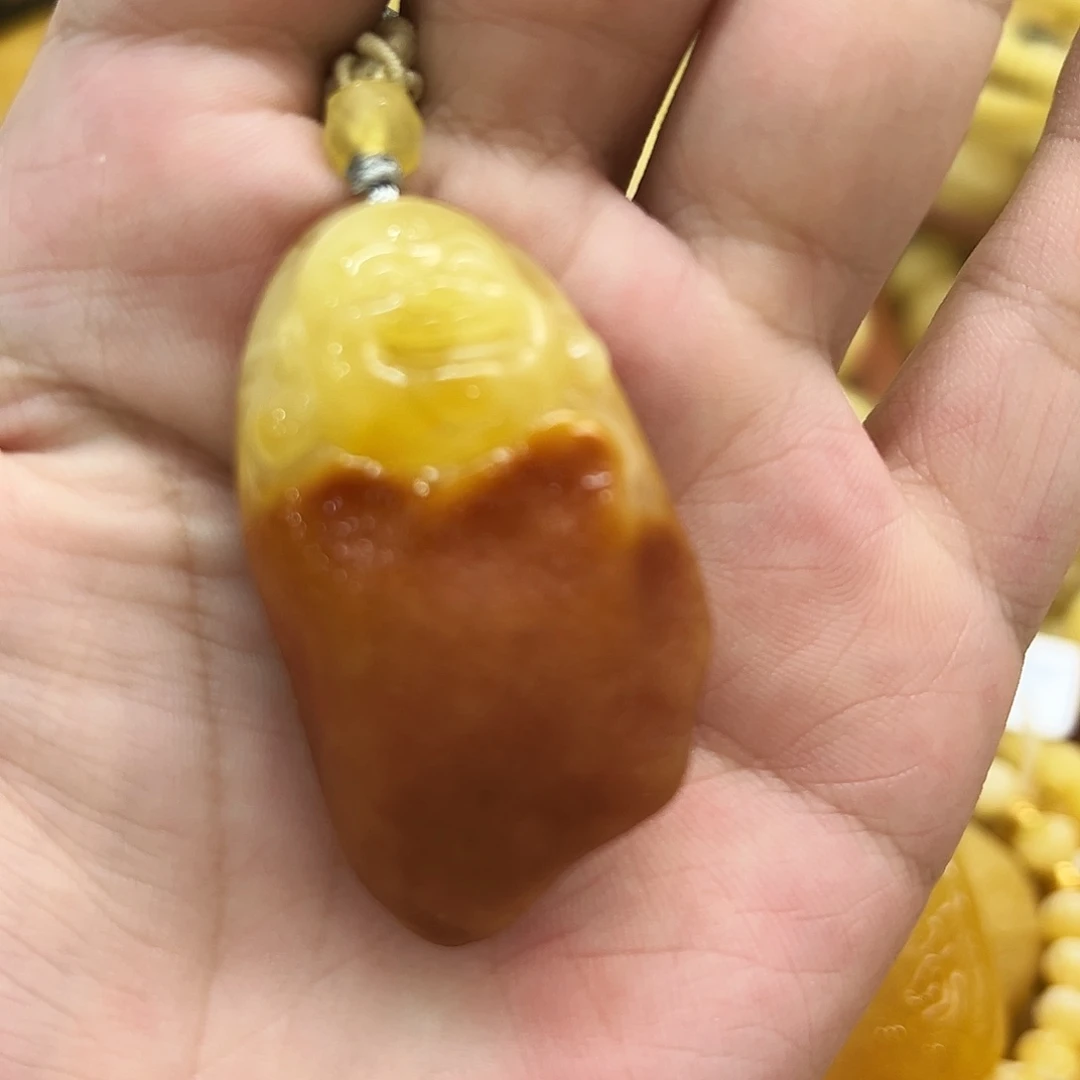 蜜蜡未镶嵌珠宝奇石