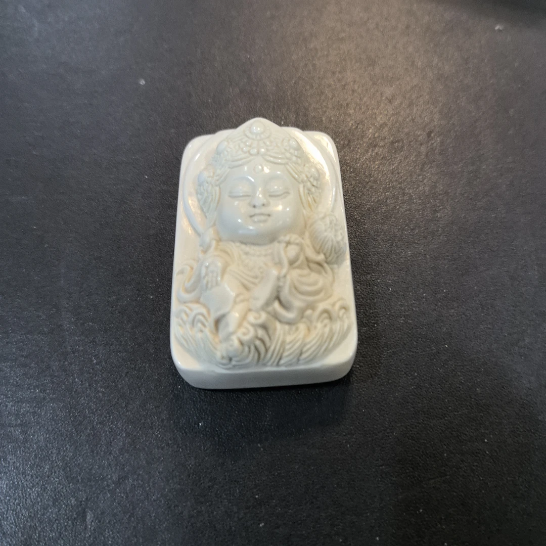 猛犸约60.5克雕刻件cZL1047