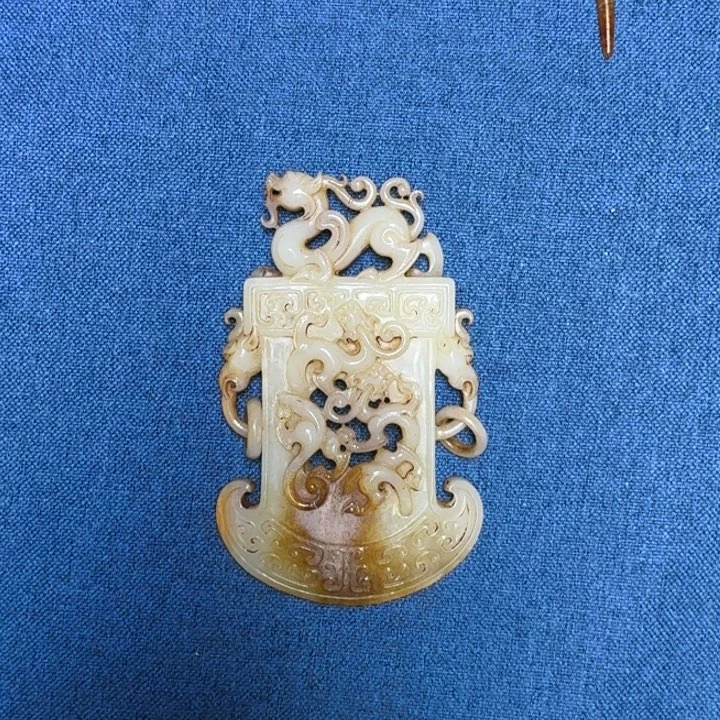 和田玉（糖玉）挂件未镶嵌