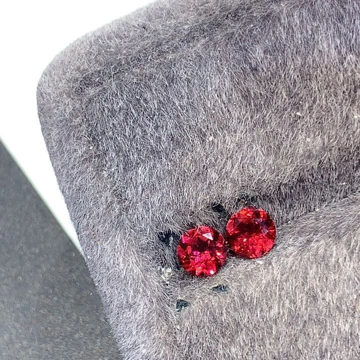 未镶嵌裸石石榴石圆5一对