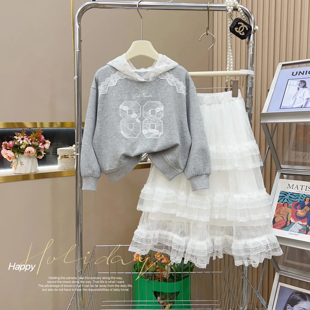 女童春秋季套装2025新款儿童洋气卫衣小女孩春夏蕾丝半身裙两件套
