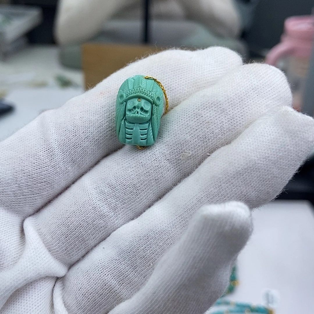 绿松石未镶嵌珠宝奇石