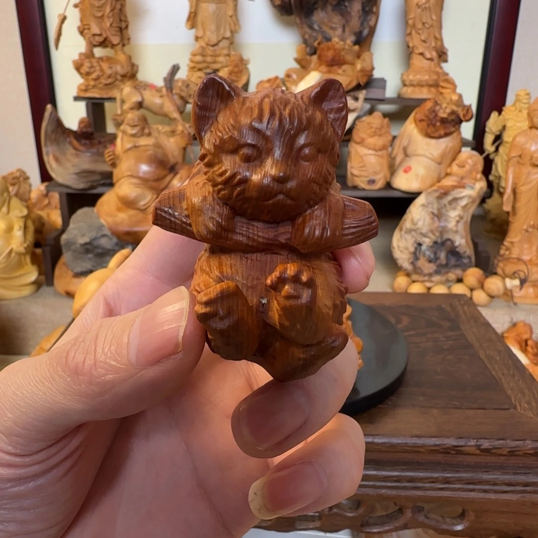 崖柏小木匠艺雕一物一拍