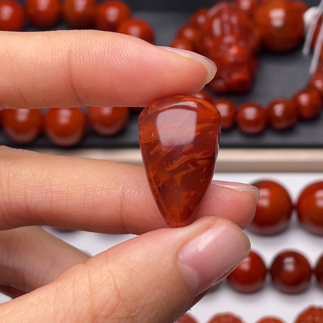 南红玛瑙未镶嵌手串12.5mm顶品牛血火焰三通