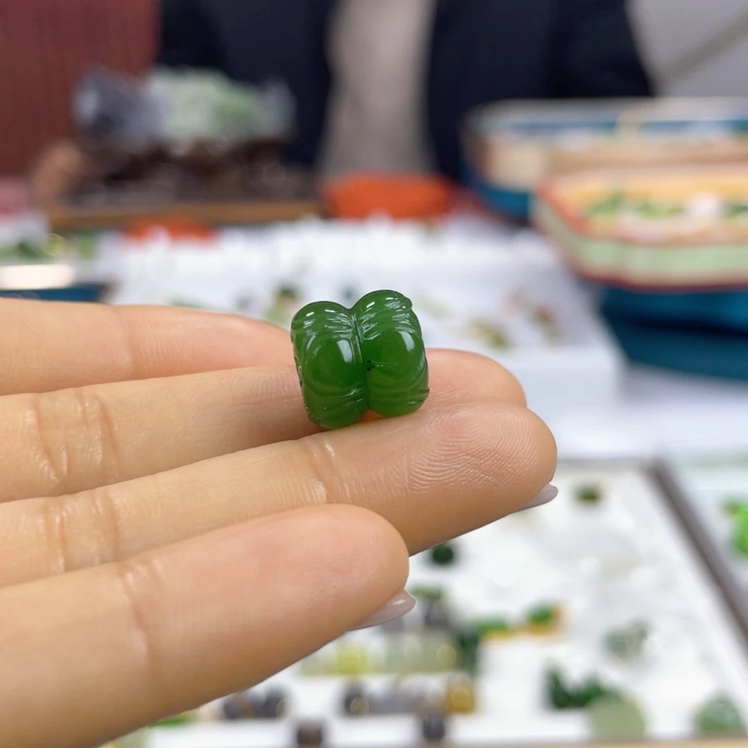 和田玉颈饰未镶嵌小****