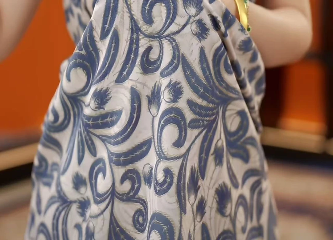 杭州原版正品2025年新款气质高级时尚洋气显白显瘦鸢尾蓝连衣裙