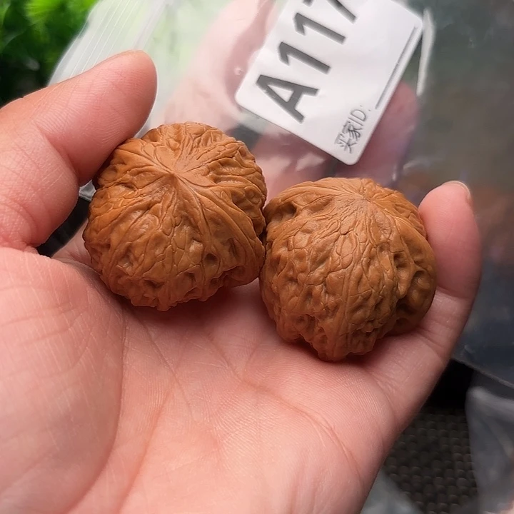 S****桃核把件核桃铁锤37