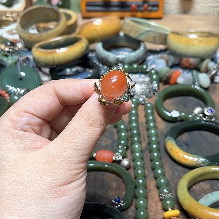 岫岩河磨玉（透闪石质玉）手镯未镶嵌紫*雨