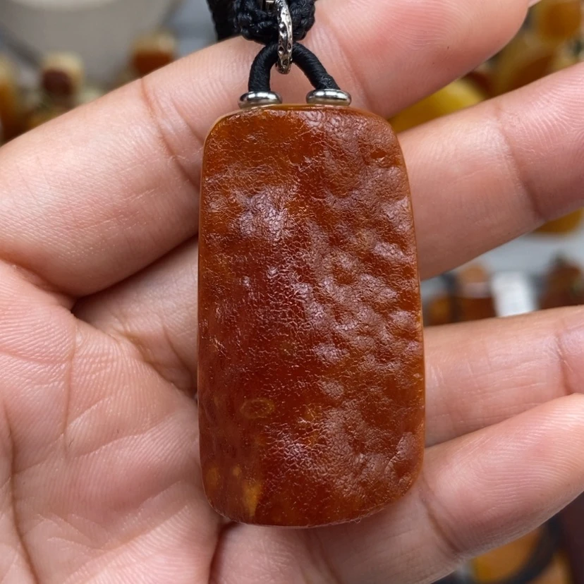 【闪购商品】琥珀颈饰未镶嵌