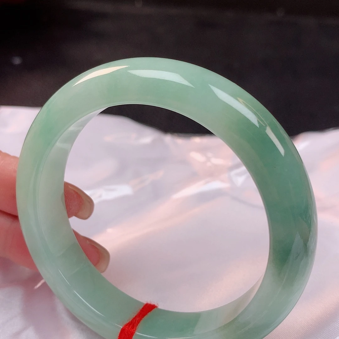 【闪购商品】未镶嵌手镯翡翠56