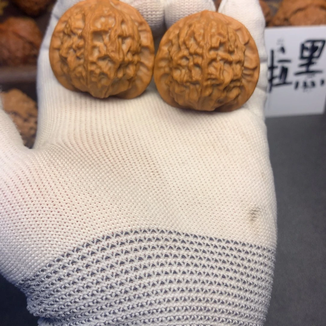 文玩核桃把件39➕微修瓷娃娃