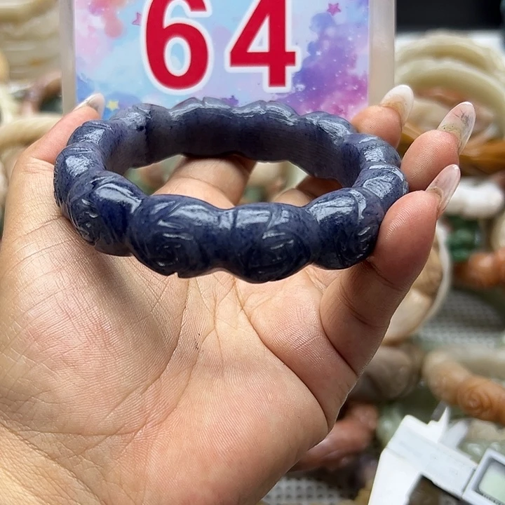 未镶嵌手镯石英岩玉