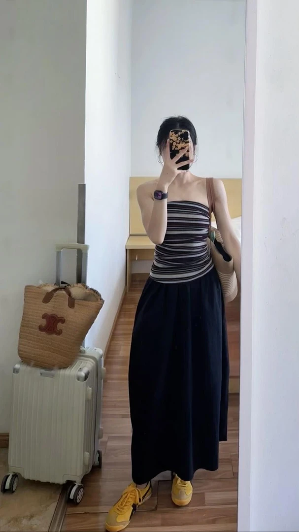 2025夏季新款辣妹风性感抹胸条纹背心修身显瘦别致上衣百搭半身裙