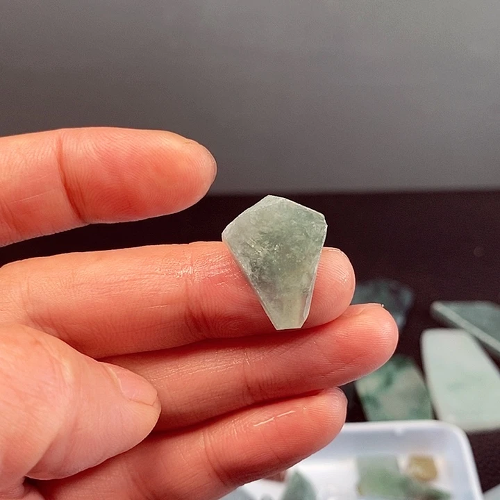 翡翠未镶嵌颈饰缅甸翡翠A货边角
