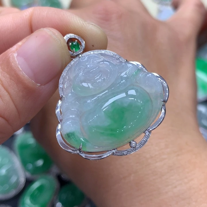 翡翠吊坠(不含链)18K金镶嵌