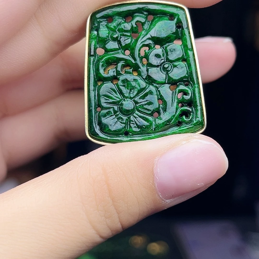 颈饰未镶嵌翡翠多样性