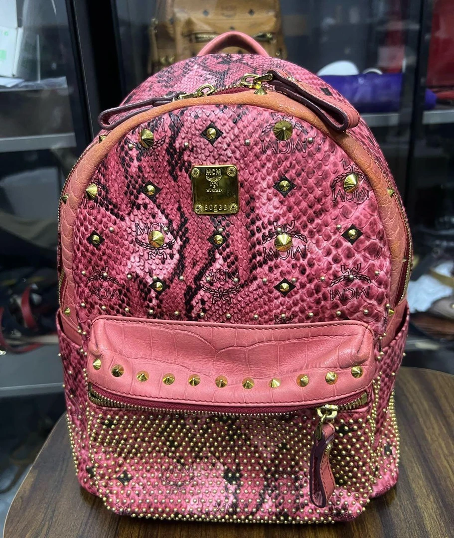 95新 mcm 双肩包 16008