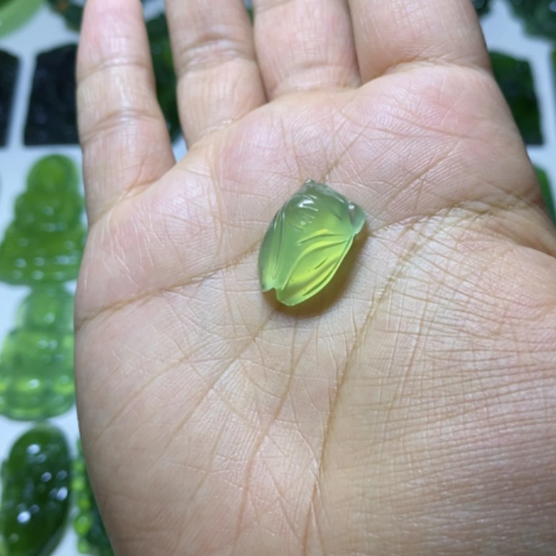 【闪购商品】未镶嵌蛇纹石玉颈饰