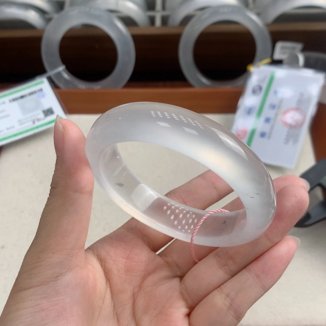 未镶嵌手镯石英质玉（金丝玉）14A55.7