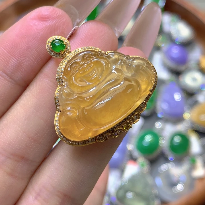 翡翠18K金镶嵌颈饰