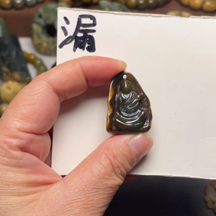 岫岩河磨玉（透闪石质玉）未镶嵌颈饰