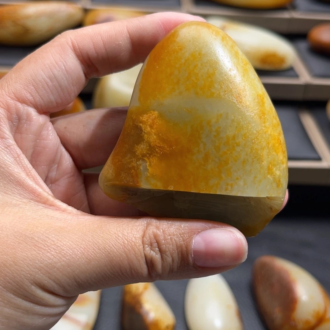 未镶嵌和田玉挂件定制和田玉再***窗